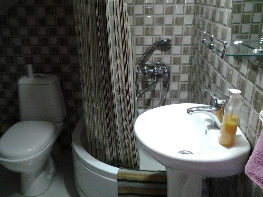 Mari Guest House Телави Экстерьер фото