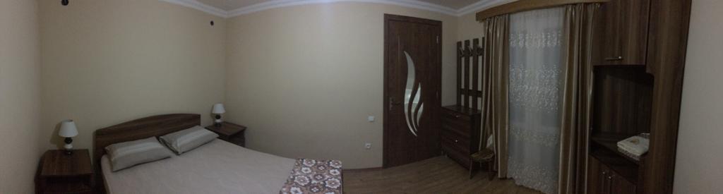 Mari Guest House Телави Экстерьер фото