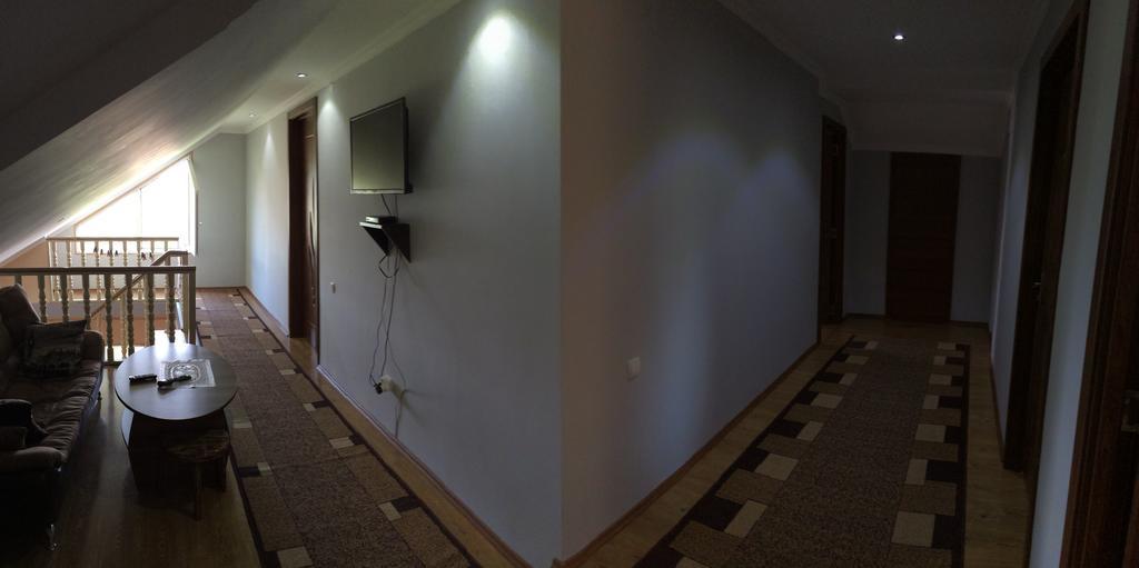 Mari Guest House Телави Экстерьер фото