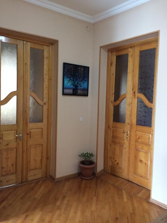 Mari Guest House Телави Экстерьер фото