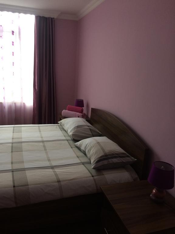 Mari Guest House Телави Экстерьер фото