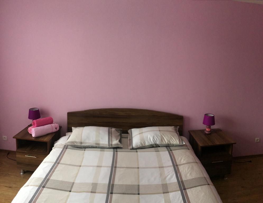 Mari Guest House Телави Экстерьер фото
