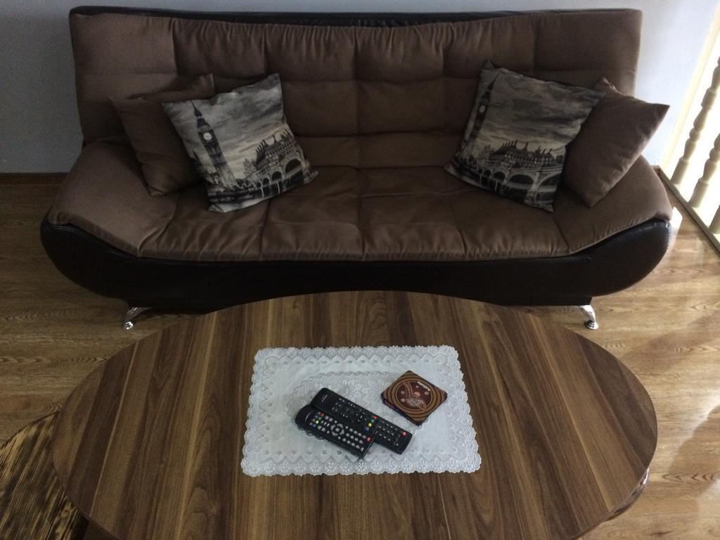 Mari Guest House Телави Экстерьер фото